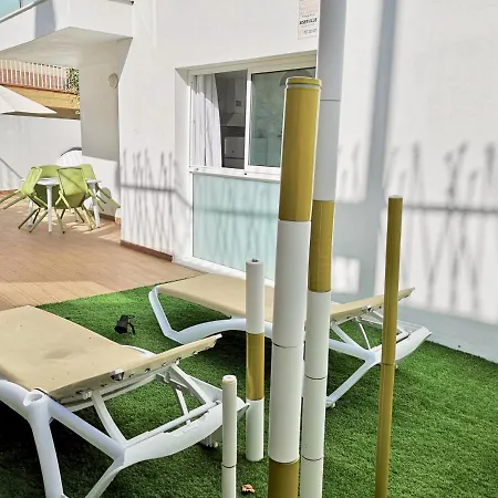 The Blue Corner Apartment *
